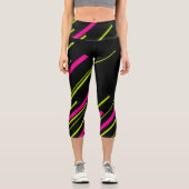 Diagonalen in Kalkgrün, Hot Rosa und Schwarz Capri Leggings (Vorderseite)
