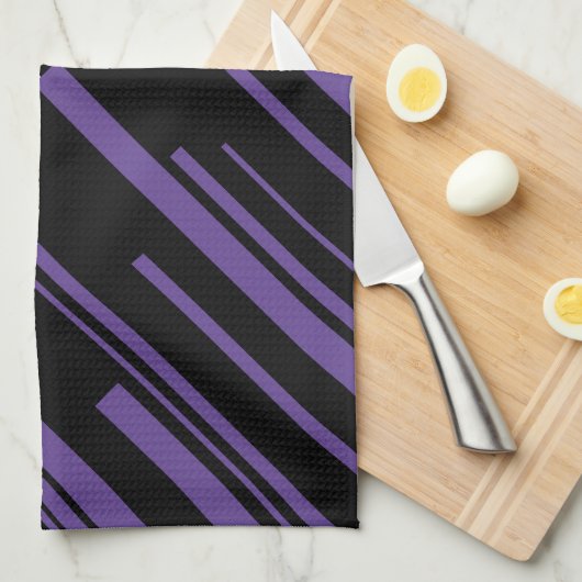 Diagonalen in Lila und schwarz Geschirrtuch (Viertel Falte)