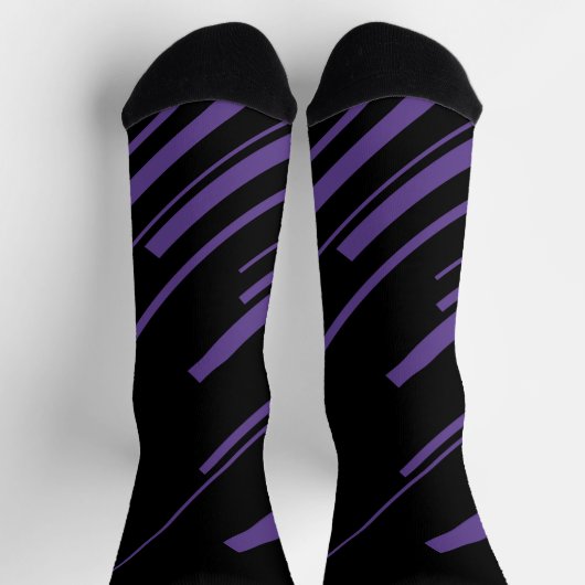 Diagonalen in Lila und schwarz Socken (Oben)