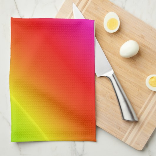 Diagonaler Regenbogen rot bis grün Handtuch (Viertel Falte)