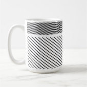 Diagonaler Rhythmus in Schwarz und Weiß Kaffeetasse (Links)
