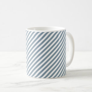 Diagonales blau-weiß gestreiftes Muster Kaffeetasse