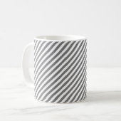 Diagonales grau-weiße Streifenmuster Kaffeetasse (Vorderseite Links)