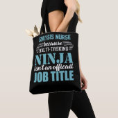 Dialyse Nurse durch Multitasking Ninja Tasche (Von Nahem)