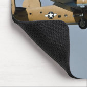 Diamant Lil B-24 Bomber, landend bei Oshkosh, Mousepad (Ecke)