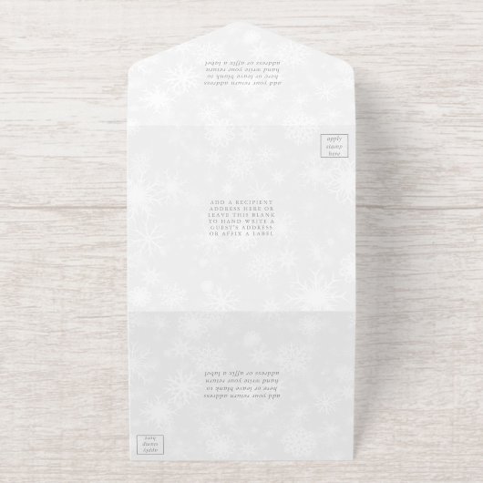 Diamante Snowflake & Red Ribbon Winter Wedding All-in-One-Einladung (Außenseite)