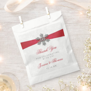 Diamante Snowflake & Red Ribbon Winter Wedding Geschenktütchen