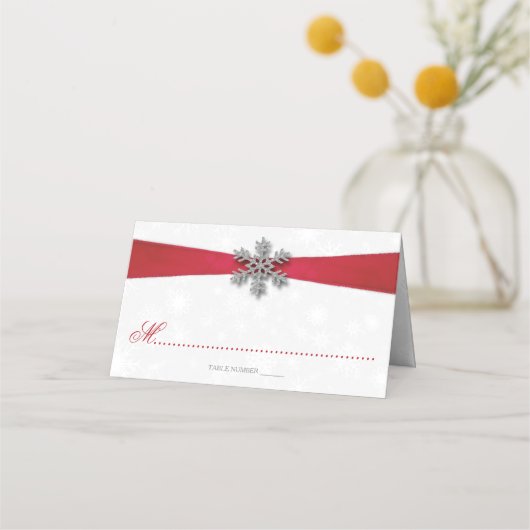 Diamante Snowflake & Red Ribbon Winter Wedding Platzkarte (Vorderseite)