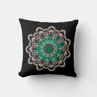 Diamanten und Emeralds Kaleidoscope Kissen