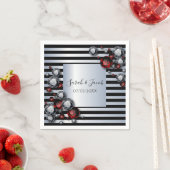 Diamanten und Rubine auf schwarzen und silbernen S Serviette (Beispiel)