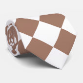 Diamantenmuster in Weiß und Mocha Mousse Krawatte (Gerollt)