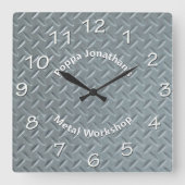 Diamantplatte Rustikale Imitate Metall Lug Muster Quadratische Wanduhr (Vorderseite)