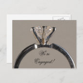 Diamantring auf der Ankündigung der grauen Verlobu (Vorne/Hinten)