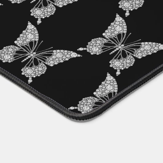 Diamond Butterfly Pattern, fett Name auf schwarz Schreibtischunterlage (Ecke)