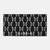 Diamond Butterfly Pattern, fett Name auf schwarz Schreibtischunterlage (Vorderseite)