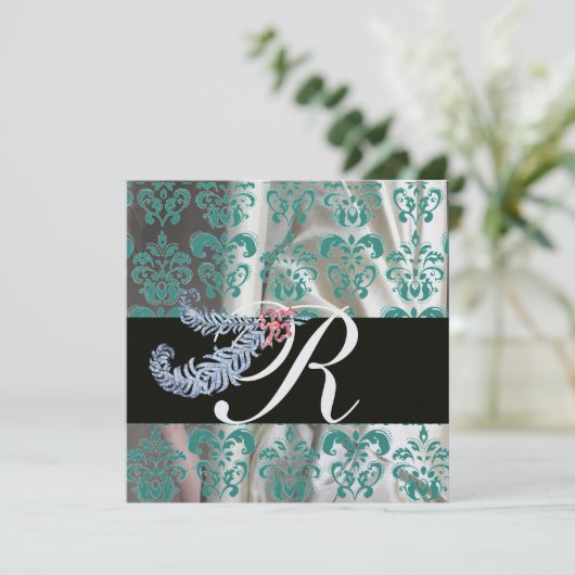 DIAMOND FEATHERS ICE BLUE SILK DAMASK MONOGRAM EINLADUNG (Stehend Vorderseite)