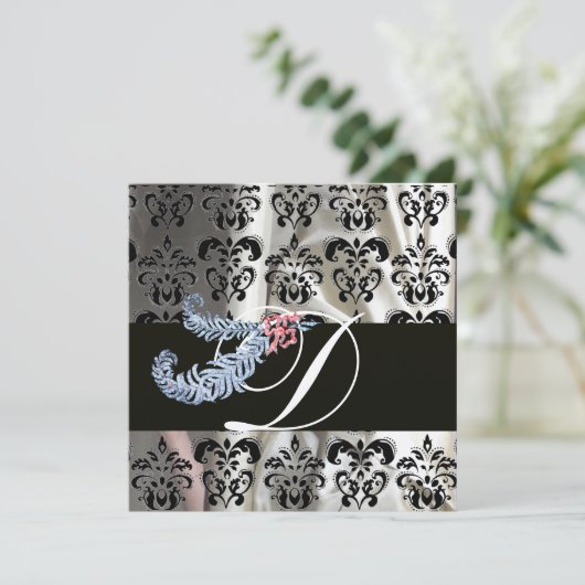 DIAMOND FEATHERS SILVER BLACK SILK DAMASK MONOGRAM EINLADUNG (Stehend Vorderseite)