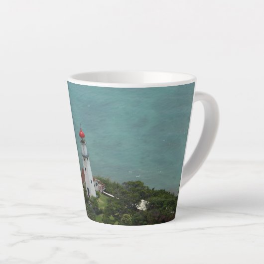 Diamond Head Lighthouse auf einer Latte-Tasse Milchtasse (Rechte Ecke)