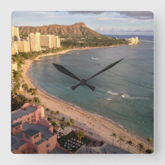 Diamond Head, Waikiki Beach, Hawaii Quadratische Wanduhr