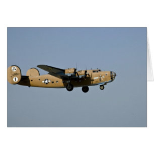 Diamond Lil B-24 Bomber, landet in Oshkosh,