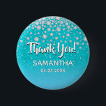 Diamonds Glitzer aquamarin blau grün danke Button<br><div class="desc">Aquamarine,  blaugrüne Gradientenfarbene Imitate Glitzer mit Imitaten Diamantsprinkle. Mit dem Text: Danke! Vorlagen für einen Namen und ein Datum. Geburtsdatum oder das Datum des Party/Jahrestages. Weiße Buchstaben. Für eine Geburtstagsfeier,  Babydusche oder Brautparty.</div>