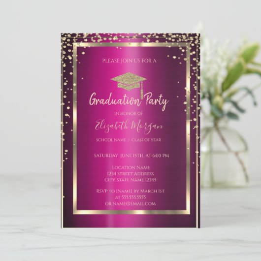 Diamonds Gold Grad Cap Violet Metallic Abschluss Einladung (Stehend Vorderseite)