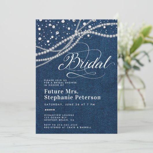 Diamonds Pearls Elegant Future Mrs. Brautparty Einladung (Stehend Vorderseite)