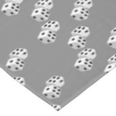 Diäten auf grauem Muster Tischdecke (Schrägansicht)