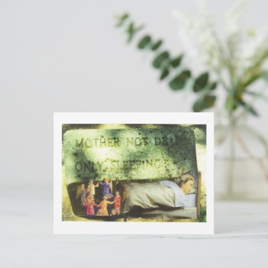 Dibble_Art37_Mother_Not_Dead Postkarte (Stehend Vorderseite)