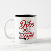Dibs im Gitarrenspieler Zweifarbige Tasse (Links)