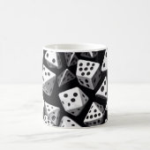 Dice Delight: Eine geometrische Kaskade Kaffeetasse (Mittel)