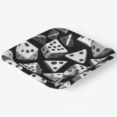 Dice Delight: Eine geometrische Kaskade Pappteller (Gewinkelt)