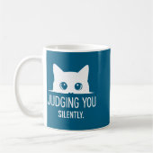 Dich schweigend verurteilend - Lustige Katze Kaffeetasse (Links)