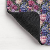Dichte englische Gartenblumenanordnung Mousepad (Ecke)