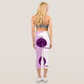 Dicke Abstrakte Kunstzirkulation Lila Pink White Capri Leggings (Rückseite)
