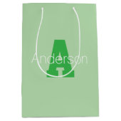 Dicke moderne Monogramm | Pale & Kelly Green Mittlere Geschenktüte (Vorderseite)