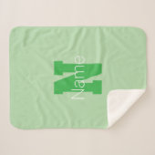 Dicke moderne Monogramm | Pale & Kelly Green Sherpadecke (Vorderseite (Horizontal))