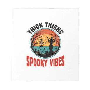 Dicke Oberschenkel Gruselige Vibes Vintage Hallowe Notizblock