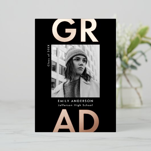 Dicke Rose Schwarz Gold Foto Abschluss Folieneinladung (Stehend vorne)