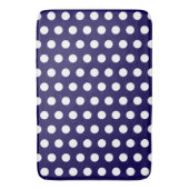 Dicke weiße Polka Punkte auf Navy Blue Badematte (Vorderseite Vertikal)