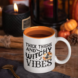 Dickige Oberschenkel und witzige Vibes Zweifarbige Tasse