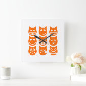 Die 9 Leben der Emoji-Katze Quadratische Wanduhr (Zuhause)