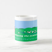 Die ABCD Fahne auf weißer Tasse (Mittel)