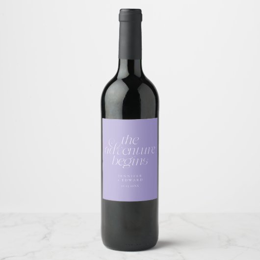 Die Abenteuer Beginnen Violette Hochzeit Weinetikett (Vorderseite)