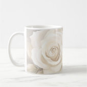 Die abstrakte Blume ist in Aquarellweiß. Kaffeetasse (Links)