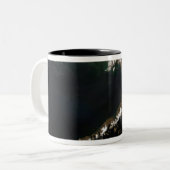 Die Aleutischen Inseln und die Halbinsel Alaska Zweifarbige Tasse (Vorderseite Links)