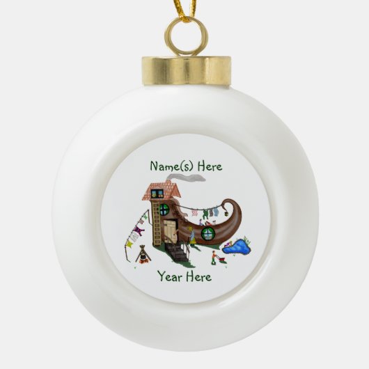 Die alte Frau im Schuh Keramik Kugel-Ornament (Vorderseite)