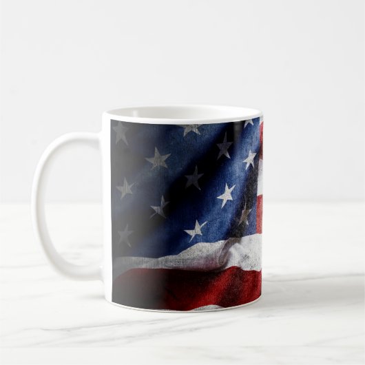 Die amerikanische Fahne schmiegen. Kaffeetasse (Links)