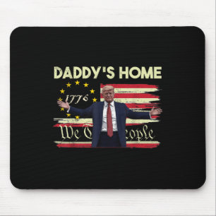 Die amerikanische Flagge Trump trotzt Zuhause We T Mousepad