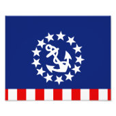 Die amerikanische Yachtflagge liegt an der Marina Fotodruck (Vorne)